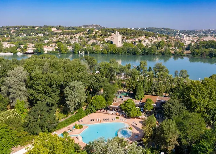 Camping Du Pont D\'Avignon